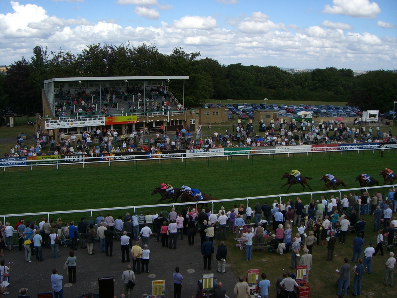 06 08 イギリス ロンドン旅行 ソールズベリー競馬場観戦記 ソールズベリー イギリス の旅行記 ブログ By あわざっとさん フォートラベル 06 08 イギリス ロンドン旅行 ソールズベリー競馬場観戦記 ソールズベリー イギリス の旅行記 ブログ By あわざっとさん フォートラベル