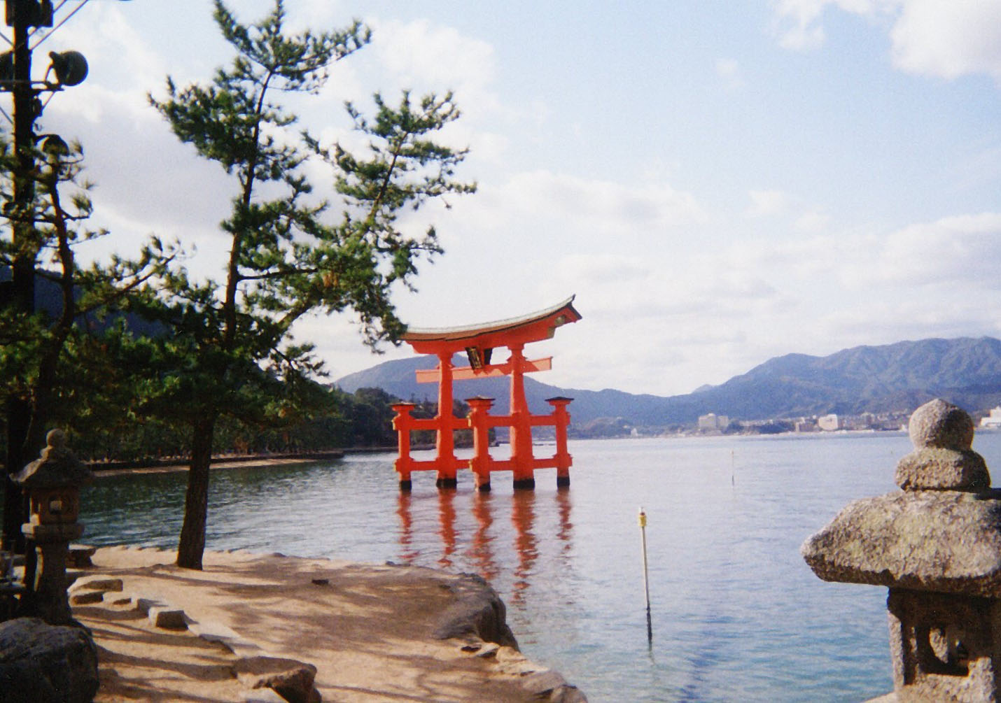 2004冬山陽の旅 宮島 尾道 宮島 厳島神社 広島県 の旅行記 ブログ By ジェラードさん フォートラベル 2004冬山陽の旅 宮島 尾道 宮島 厳島神社 広島県 の旅行記 ブログ By ジェラードさん フォートラベル
