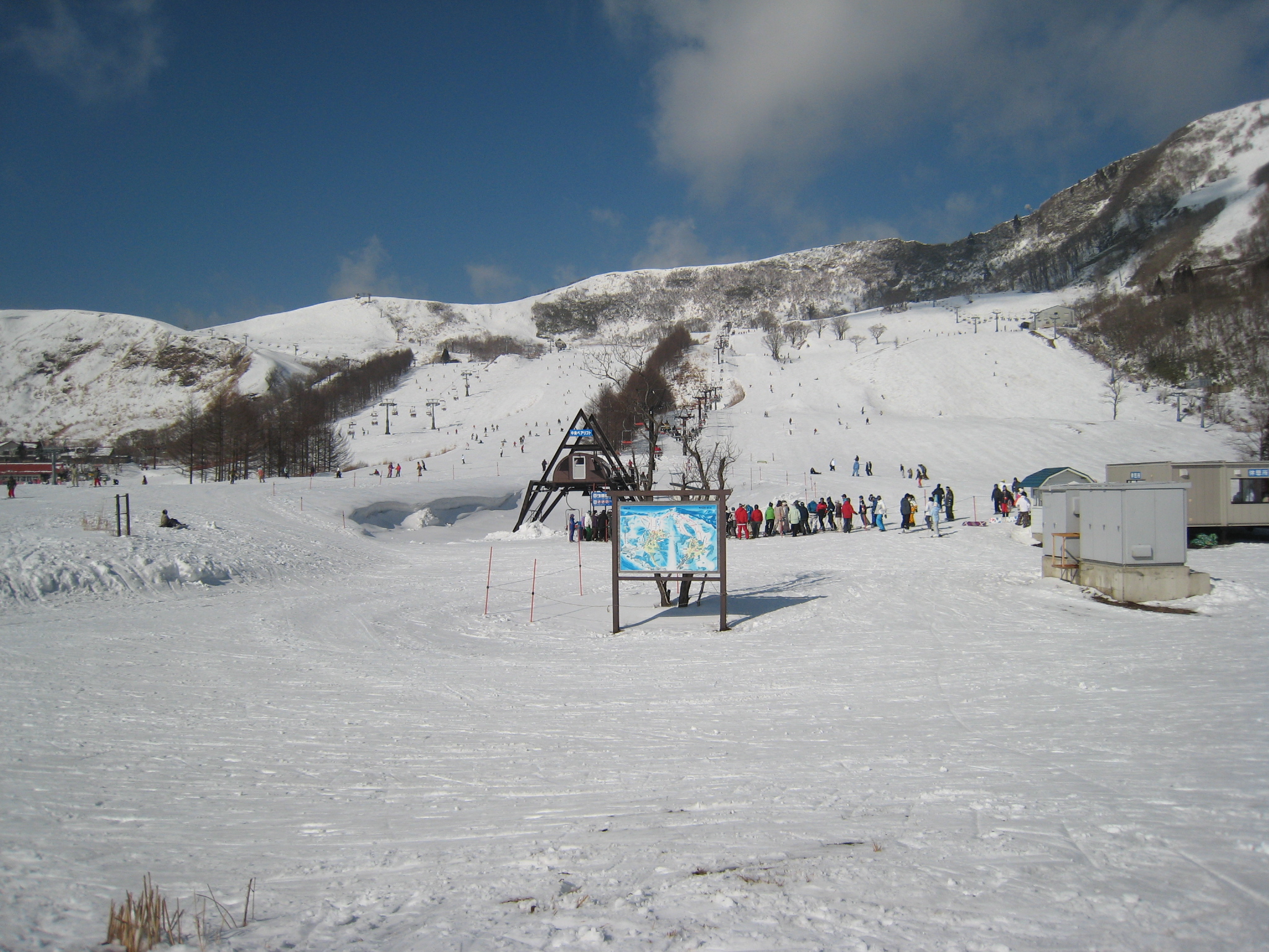 ハチ高原に行ってきました 今シーズン2回目 氷ノ山 ハチ高原 兵庫県 の旅行記 ブログ By Mamehimeさん フォートラベル ハチ高原に行ってきました 今シーズン2回目 氷ノ山 ハチ高原 兵庫県 の旅行記 ブログ By Mamehimeさん フォートラベル