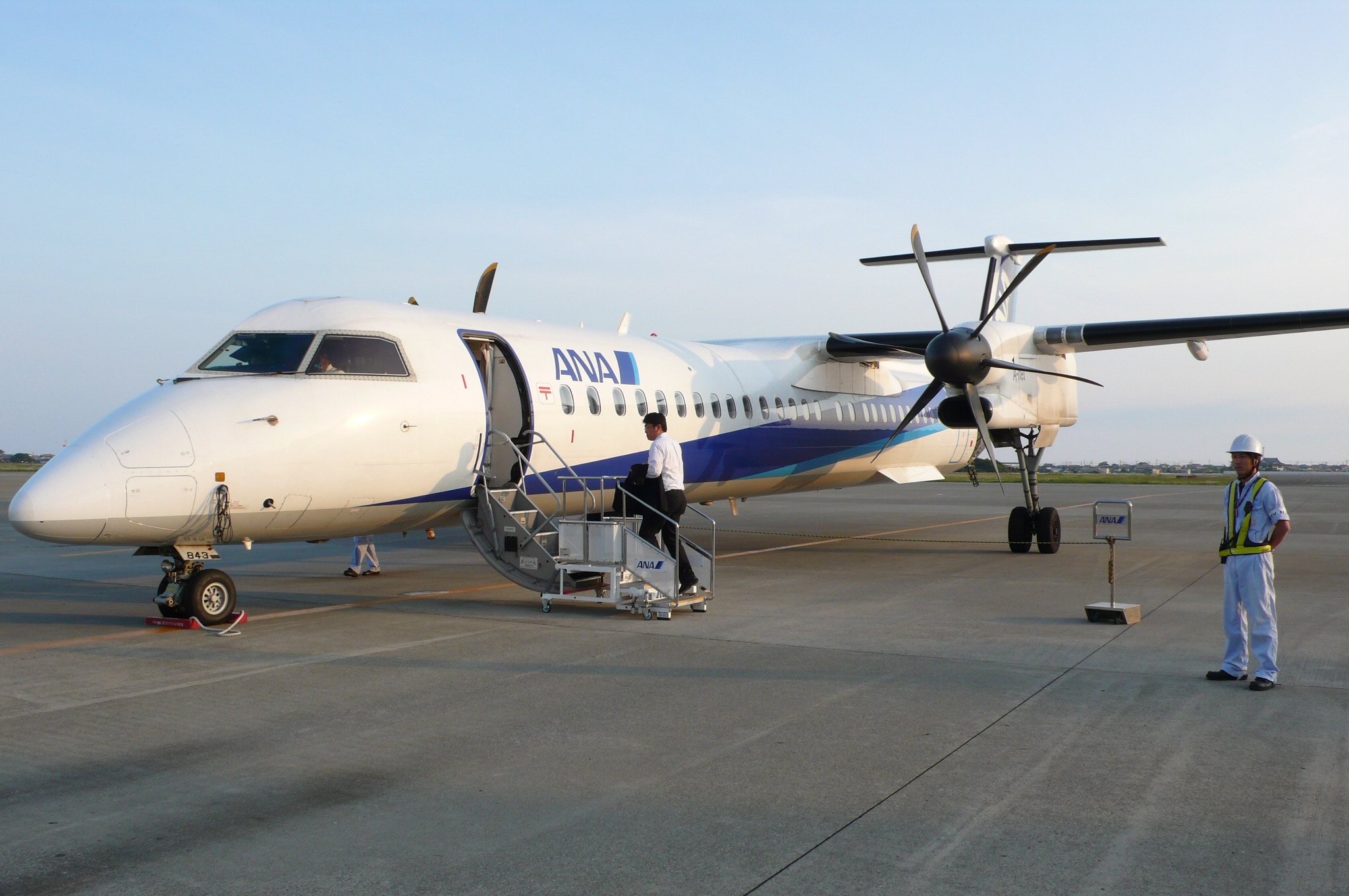 久し振りのボンバルディアdhc8 q400搭乗 part1 高知 伊丹 2007年5月 南国 土佐山田 香南 高知県 の旅行記 ブログ By Masapiさん フォートラベル 久し振りのボンバルディアdhc8 q400搭乗 part1 高知 伊丹 2007年5月 南国 土佐山田 香南 高知県 の旅行記 ブログ By Masapiさん フォートラベル