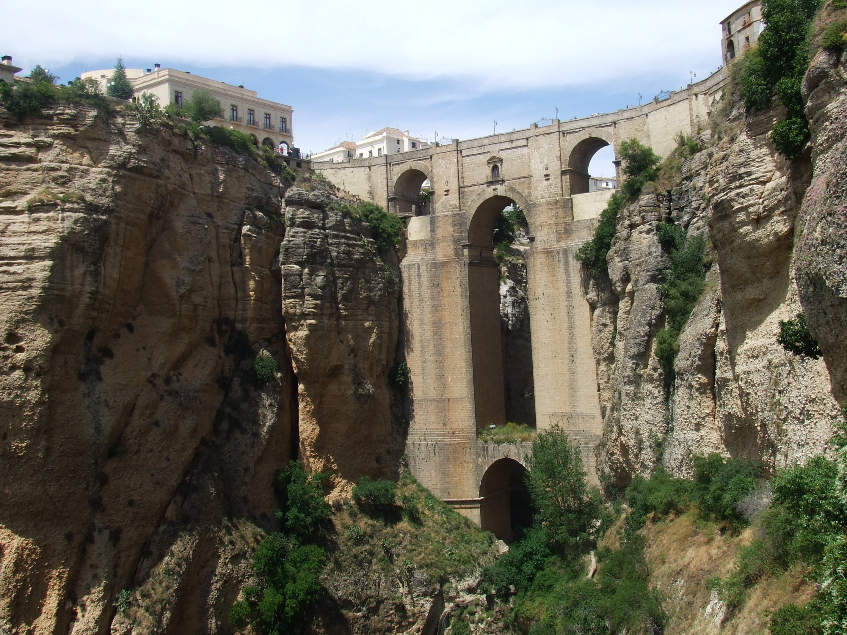 ロンダronda 峡谷の上の小さな観光地 ロンダ スペイン の旅行記 ブログ By Soraさん フォートラベル ロンダronda 峡谷の上の小さな観光地 ロンダ スペイン の旅行記 ブログ By Soraさん フォートラベル