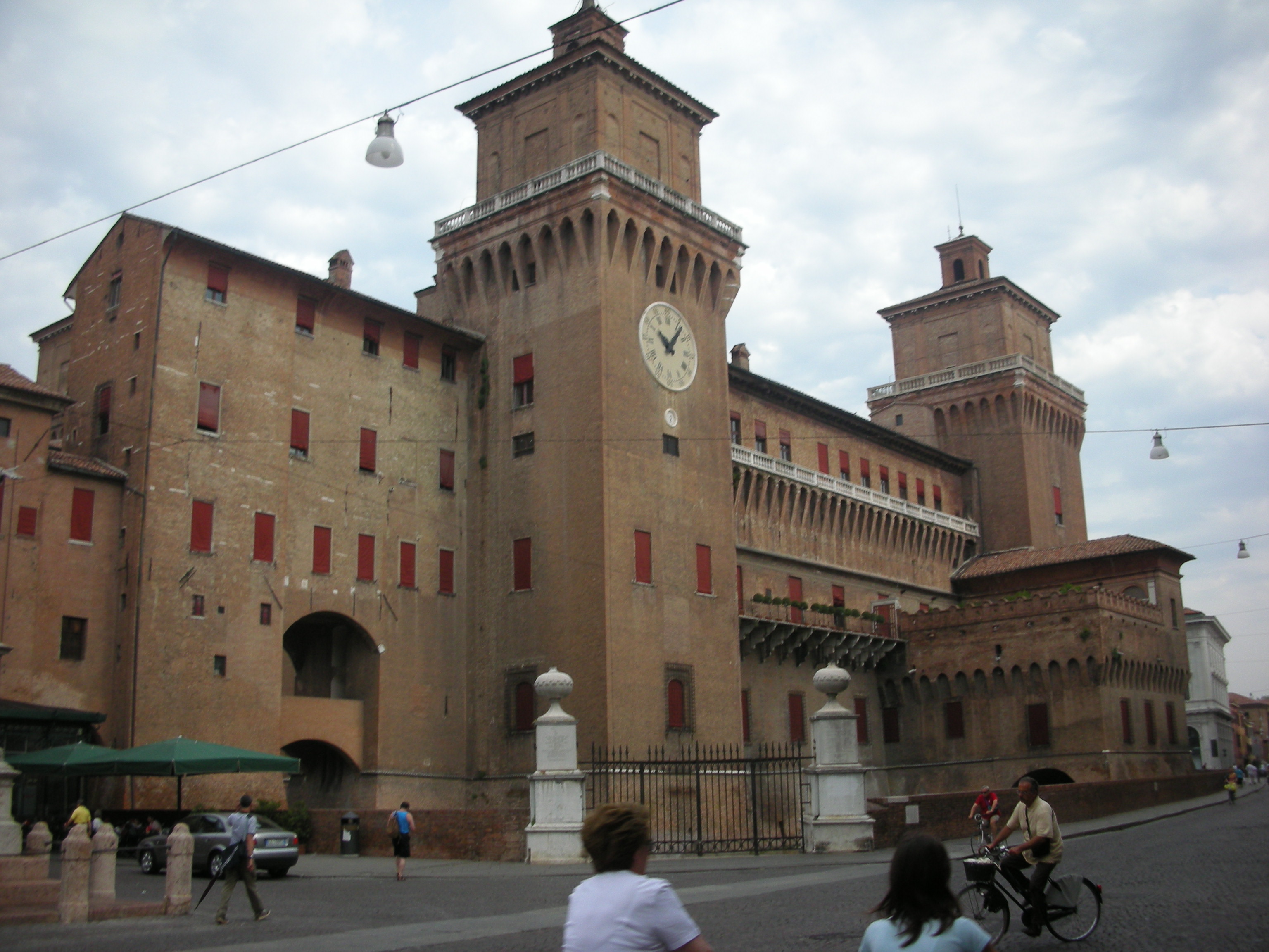 フェッラーラはいたるところで自転車に乗っていた エミリア ロマーニャ州 イタリア の旅行記 ブログ By Piachanさん フォートラベル