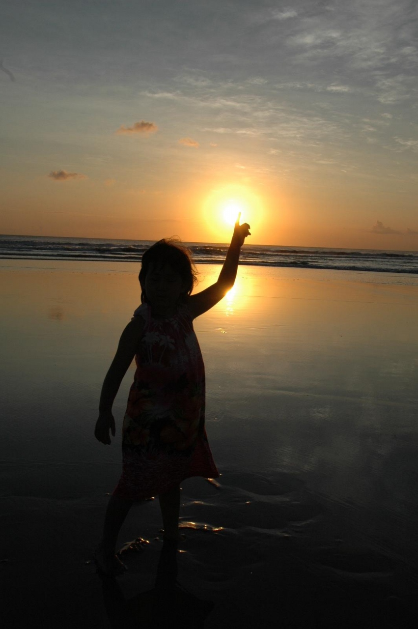 沈み行く太陽に魅せられて レギャンの夕日 バリ島 インドネシア の旅行記 ブログ By 魔女ランダさん フォートラベル 沈み行く太陽に魅せられて レギャンの夕日 バリ島 インドネシア の旅行記 ブログ By 魔女ランダさん フォートラベル