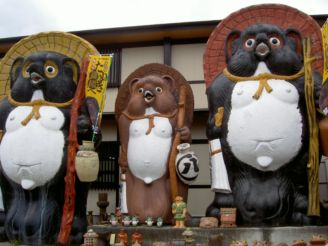 信楽の旅 巨大たぬきのいる町 信楽 滋賀県 の旅行記 ブログ By えのもとらぴすさん フォートラベル 信楽の旅 巨大たぬきのいる町 信楽 滋賀県 の旅行記 ブログ By えのもとらぴすさん フォートラベル