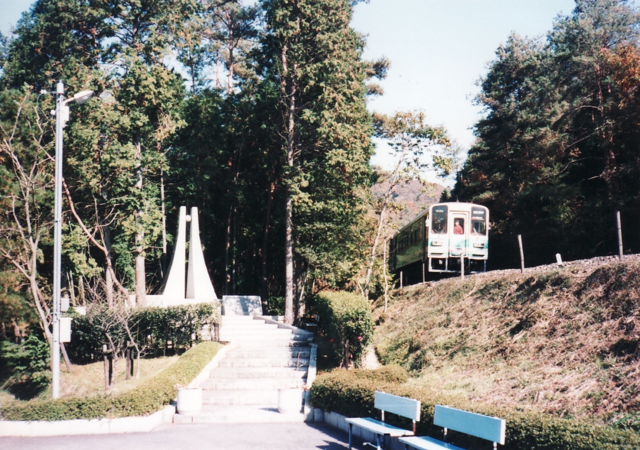 信楽鉄道と衝突事故慰霊碑 信楽 滋賀県 の旅行記 ブログ By Cq74さん フォートラベル
