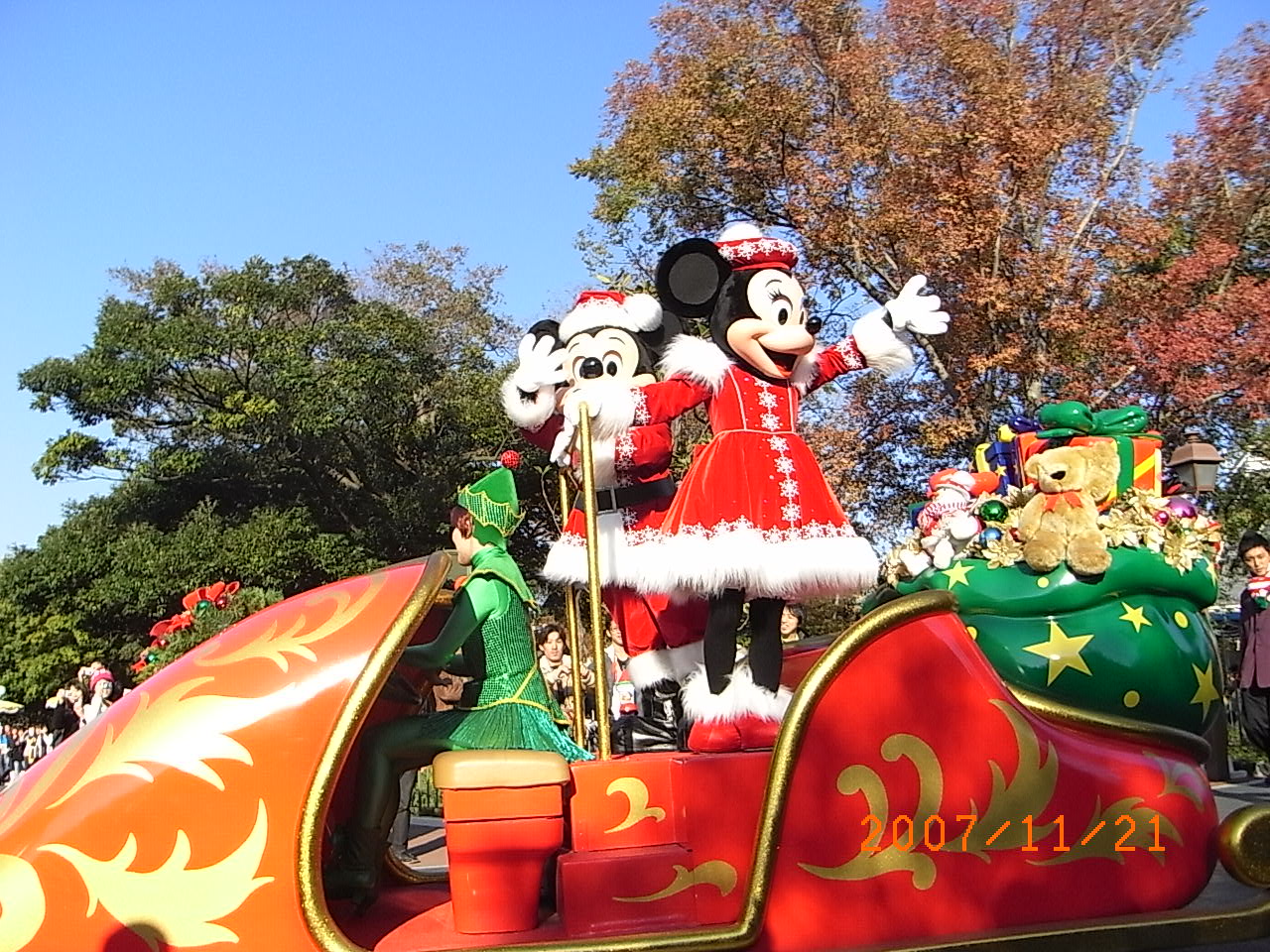 07年11月 東京ディズニーランド クリスマスファンタジーに行って来ました 東京ディズニーリゾート 千葉県 の旅行記 ブログ By Akky 24さん フォートラベル