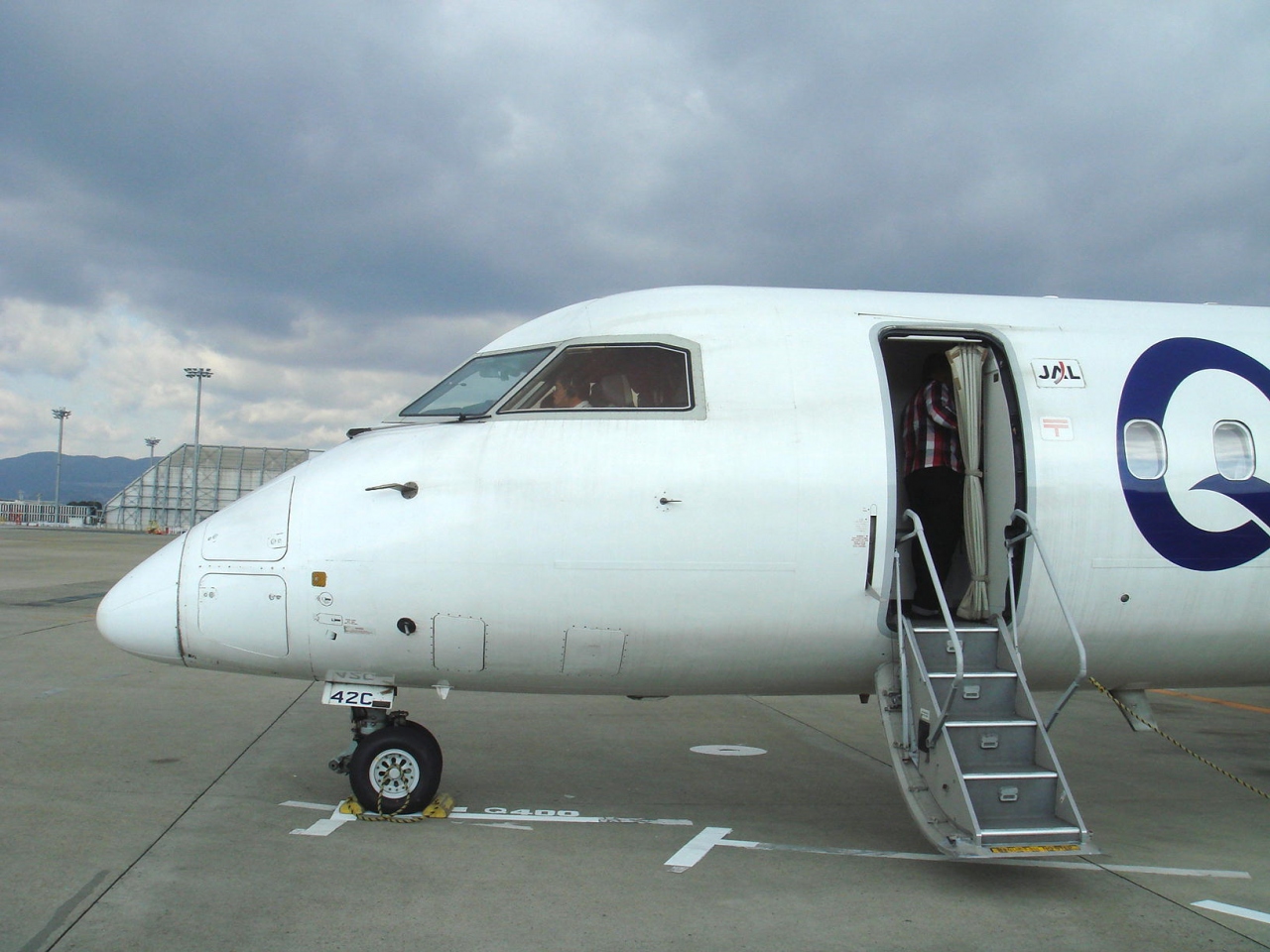 伊丹から松山へ飛ぶこの飛行機は 伊丹空港 豊中 大阪 の旅行記 ブログ By 仕事旅さん フォートラベル