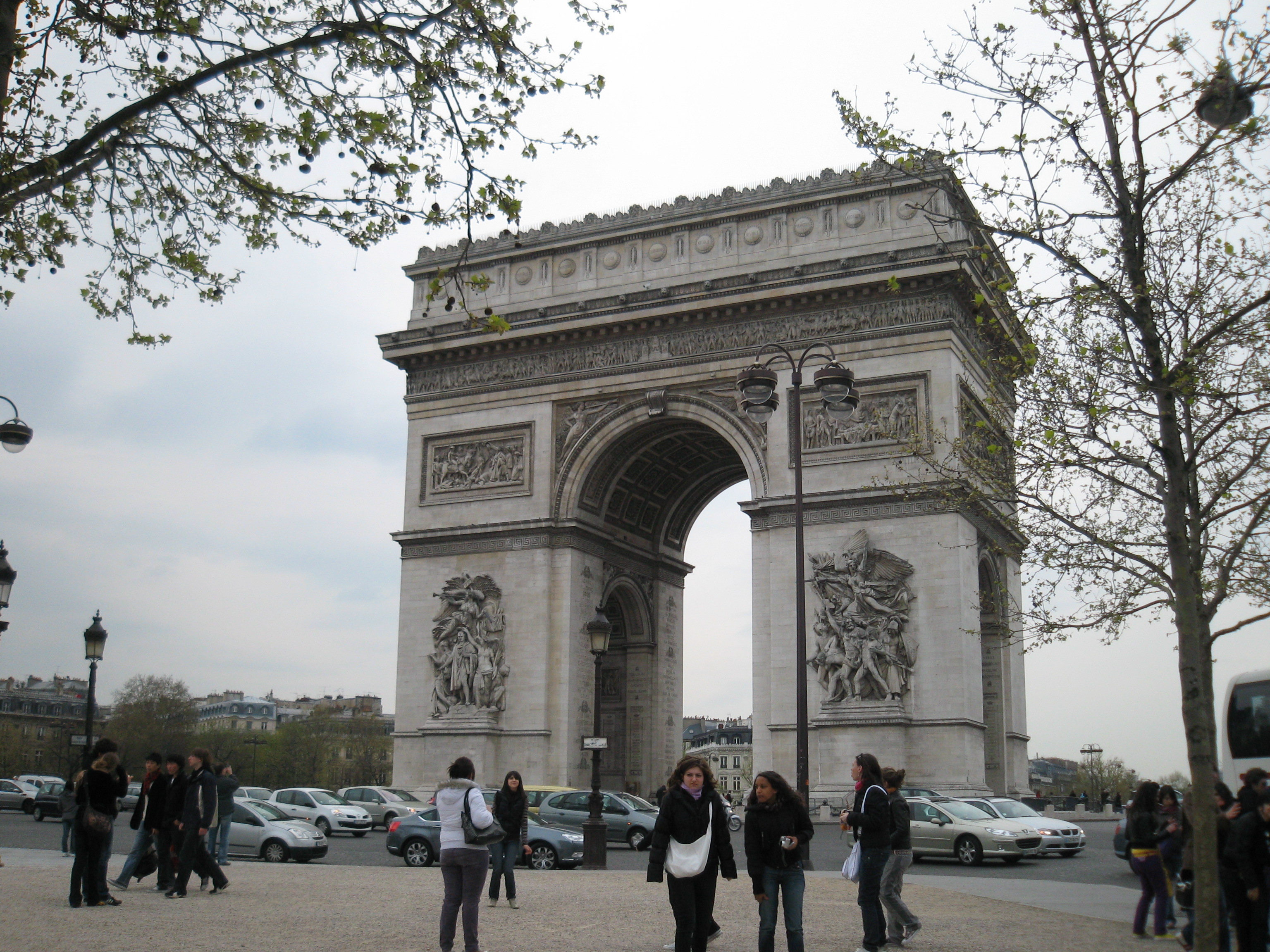 ａｖｒｉｌフランス世界遺産めぐりツアー パリ 凱旋門 ルーブル パリ フランス の旅行記 ブログ By Blossomさん フォートラベル