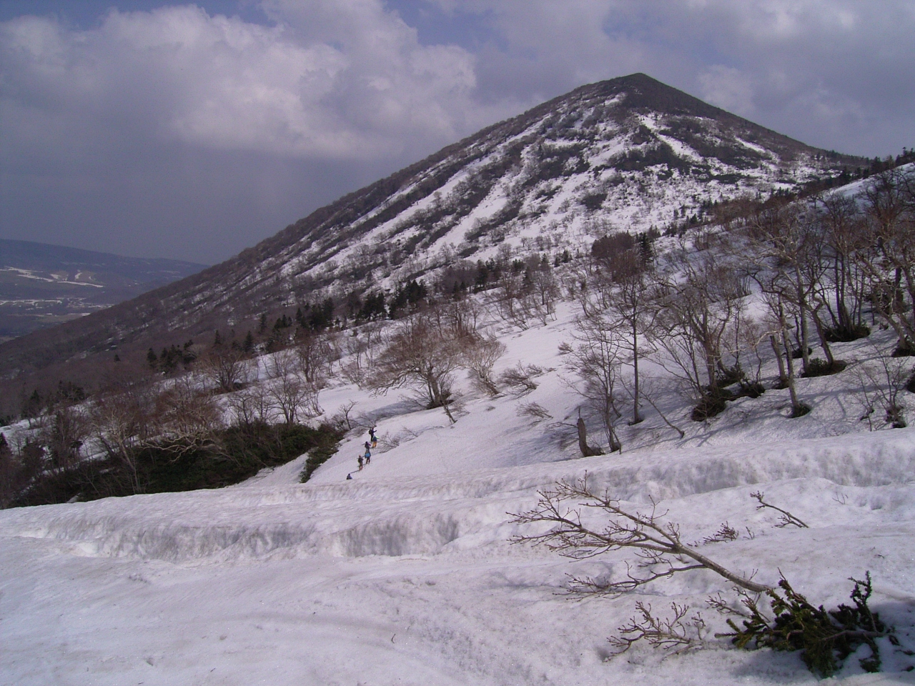 ゴールデンウィーク 八甲田ツアースキー ３ 箒場コース 八甲田 酸ヶ湯温泉 青森県 の旅行記 ブログ By どーもくんさん フォートラベル