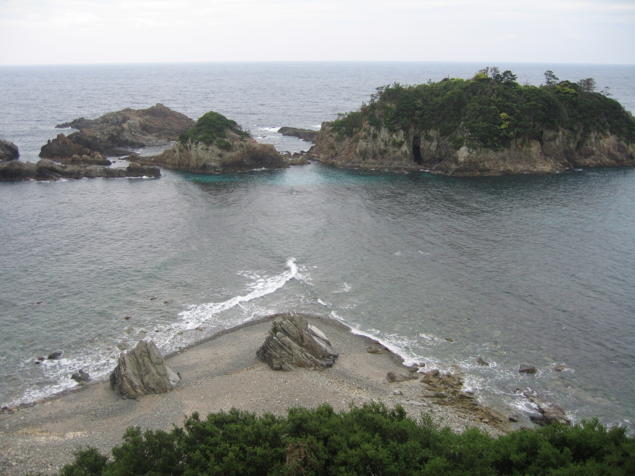 和歌山への旅 １日目 恋人岬 潮岬灯台 橋杭岩 和歌山県の旅行記 ブログ By たまに旅さん フォートラベル