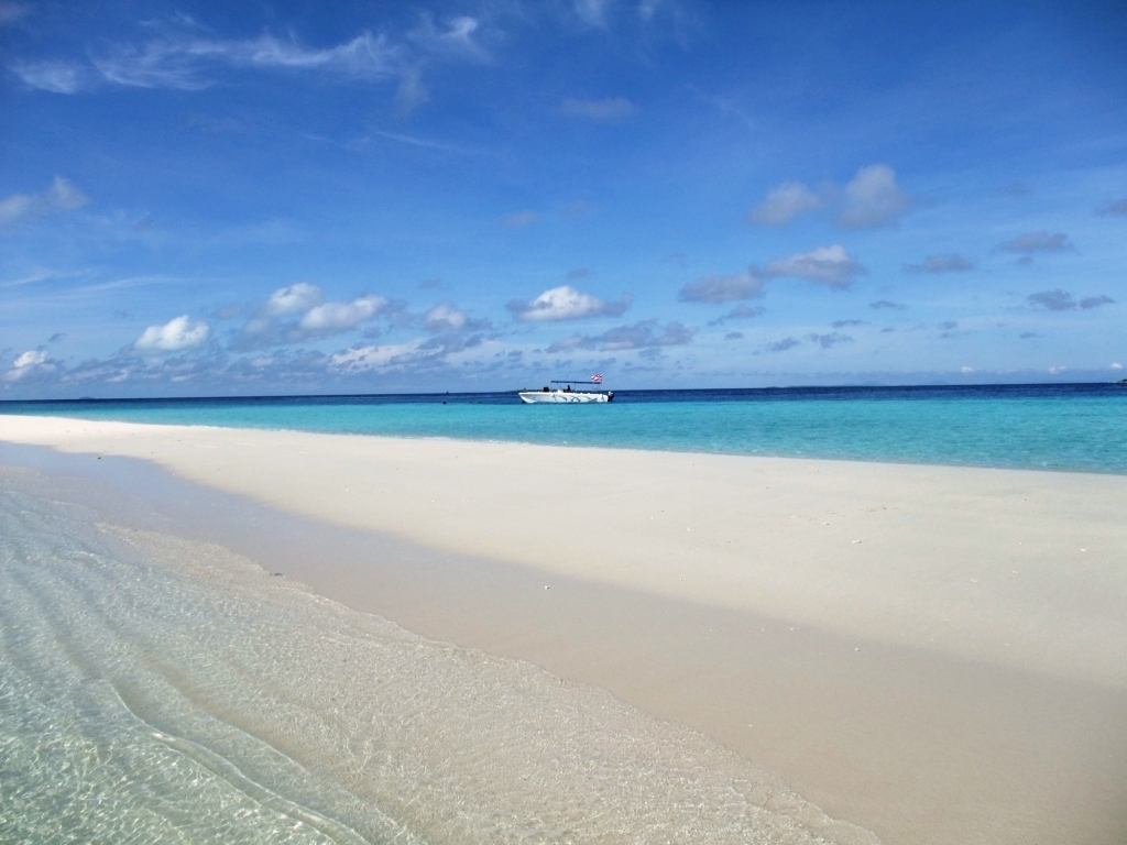 セレベス海に浮かぶ マタキング島の休日 その他の観光地 マレーシア の旅行記 ブログ By 青い空さん フォートラベル