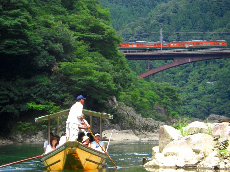 京都の夏 母子旅 その2 トロッコ亀岡駅 保津川下り 嵐山 嵯峨野 太秦 桂 京都 の旅行記 ブログ By どらみにさん フォートラベル 京都の夏 母子旅 その2 トロッコ亀岡駅 保津川下り 嵐山 嵯峨野 太秦 桂 京都 の旅行記 ブログ By どらみにさん フォートラベル