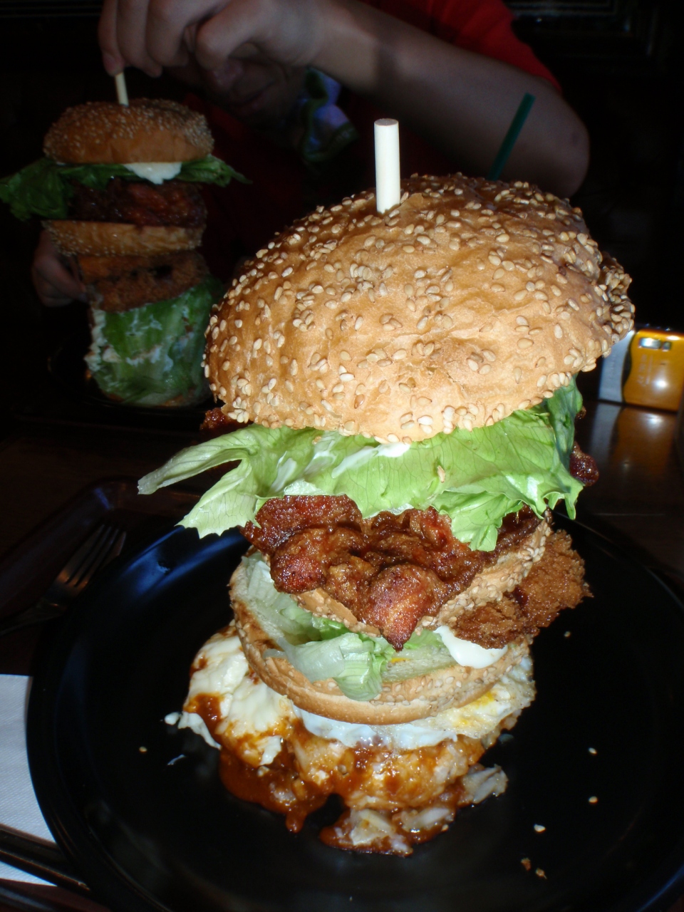 フトッチョを超えた 函館山バーガー ラッキーピエロ 函館 北海道 の旅行記 ブログ By 高級和牛の会のかいさん フォートラベル