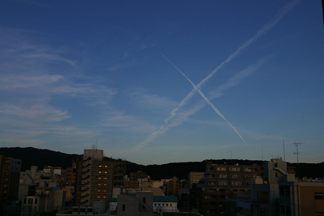 空のキャンパス 珍しい雲 二条 烏丸 河原町 京都 の旅行記 ブログ By Jyugonさん フォートラベル 空のキャンパス 珍しい雲 二条 烏丸 河原町 京都 の旅行記 ブログ By Jyugonさん フォートラベル
