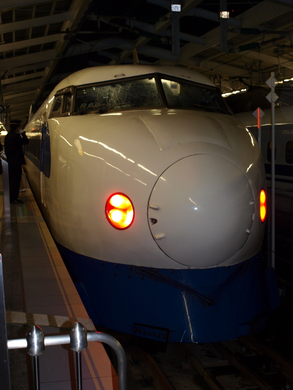さよなら０系 こだま ひかり のぞみ満喫の旅２ いよいよ０系篇 新大阪駅周辺 十三 大阪 の旅行記 ブログ By 瑞樹さん フォートラベル
