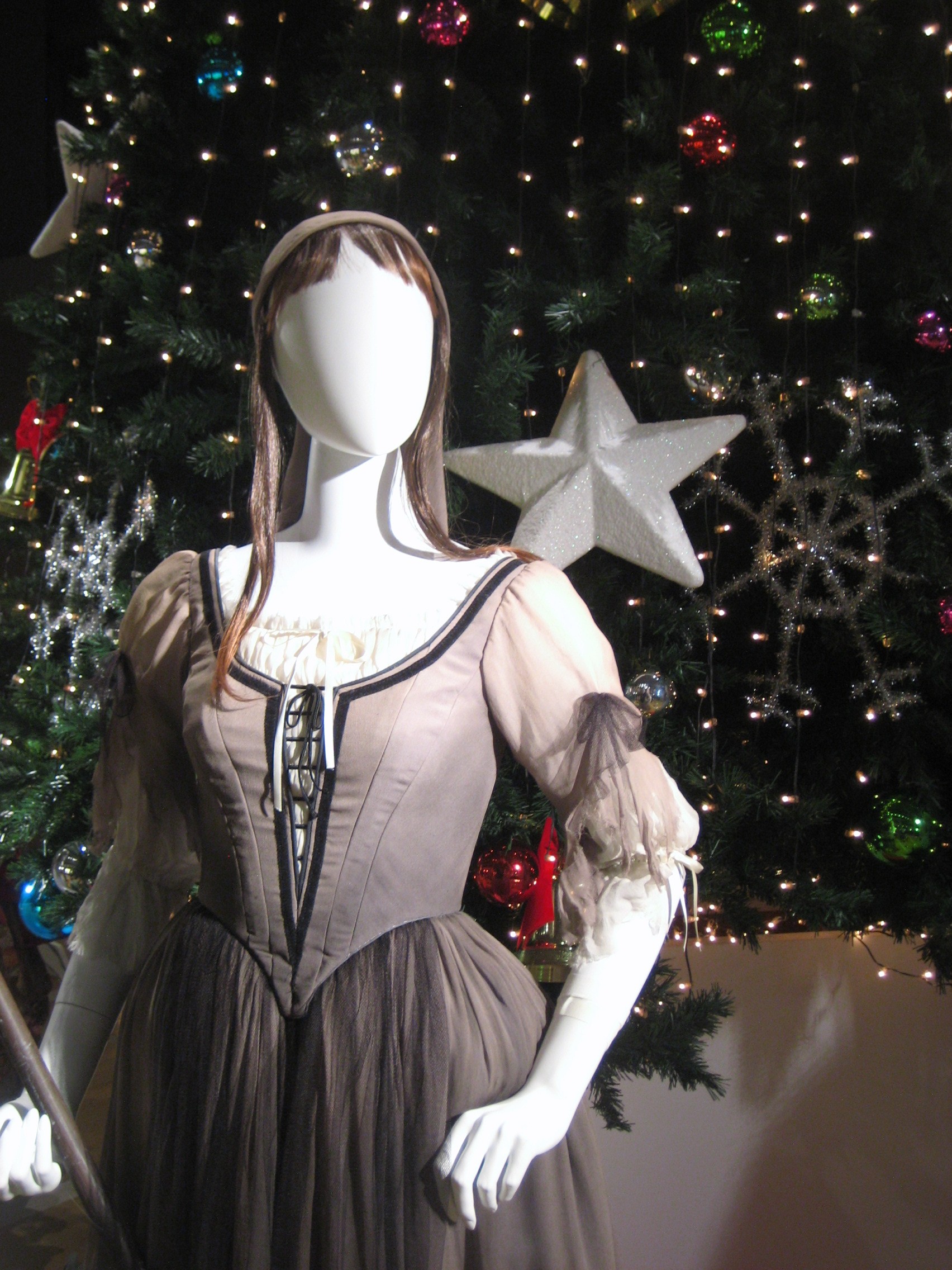 クリスマス色の新国立劇場でバレエ シンデレラ を鑑賞 新宿 東京 の旅行記 ブログ By まみさん フォートラベル