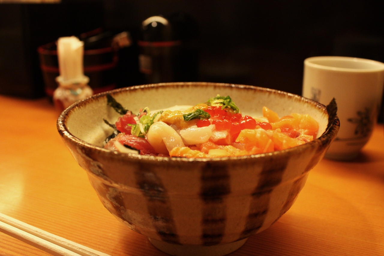 北新地でランチ 割烹 秋やま の海鮮丼 キタ 大阪駅 梅田 大阪 の旅行記 ブログ By みにくまさん フォートラベル