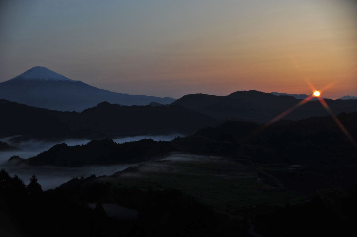 日の出 久しぶりの吉原 富士フイルム Finepixf50fd編 清水 静岡県 の旅行記 ブログ By てんとう虫さん フォートラベル