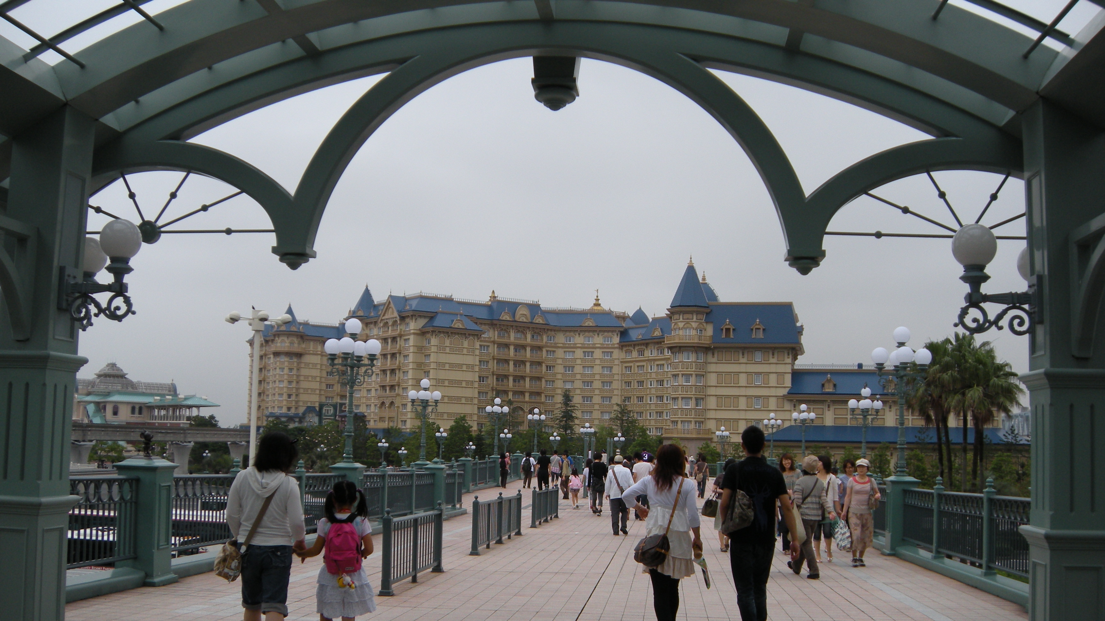 謎の雲 ディズニーランド 東京ディズニーリゾート 千葉県 の旅行記 ブログ By クリスティさん フォートラベル