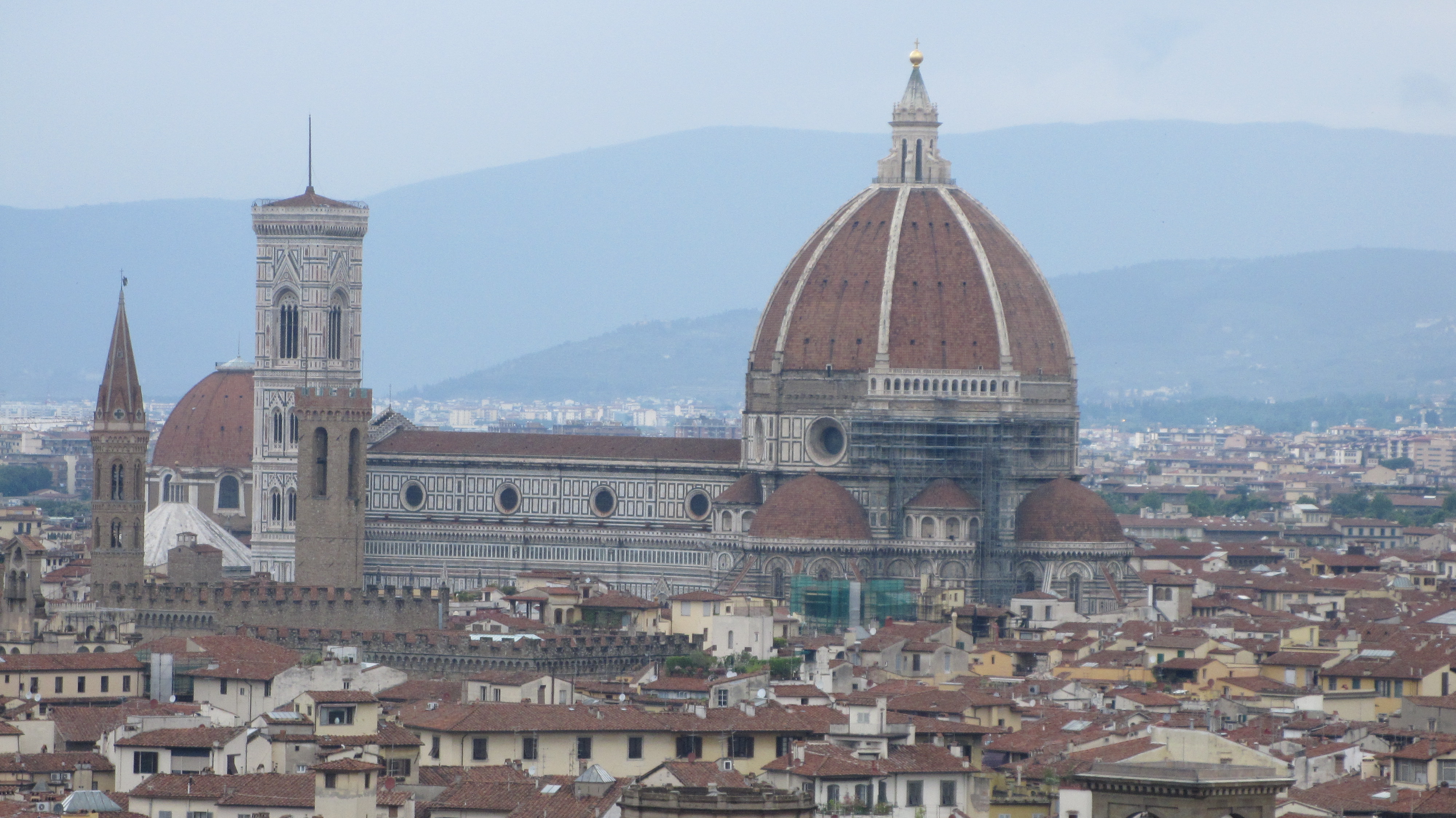 イタリア新婚旅行 4 5日目 フィレンツェの街はオレンジ色 フィレンツェ イタリア の旅行記 ブログ By モンタコさん フォートラベル