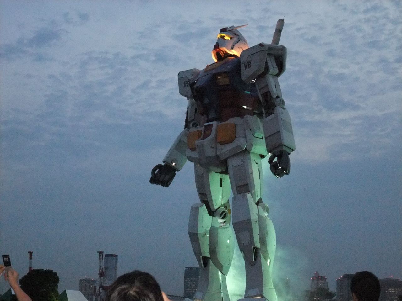 お台場 実物大 ガンダム と自由の女神 お台場 東京 の旅行記 ブログ By Banacoさん フォートラベル