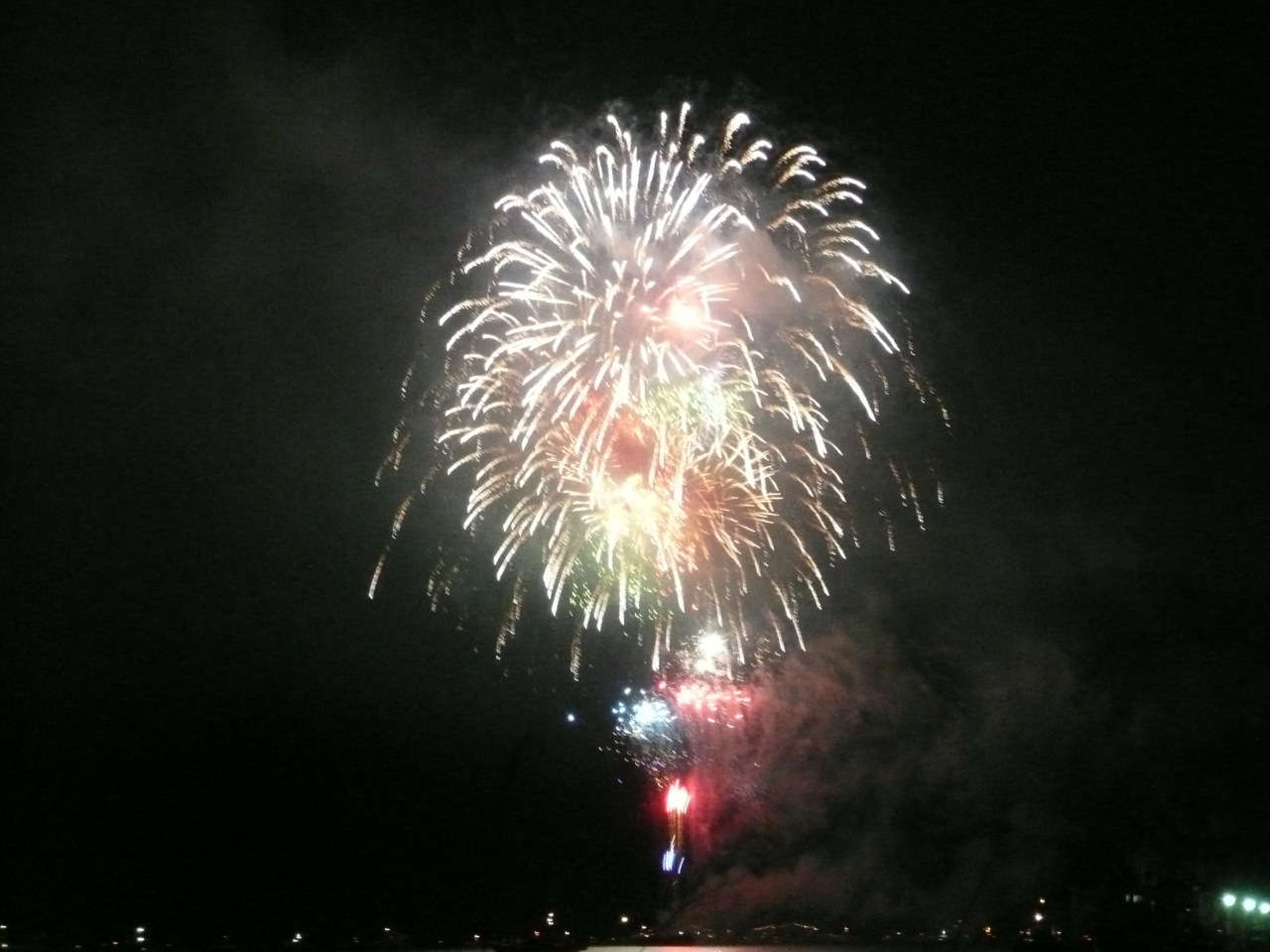 塩釜みなと祭 前夜祭花火大会 多賀城 塩釜 利府 宮城県 の旅行記 ブログ By さくらampanさん フォートラベル