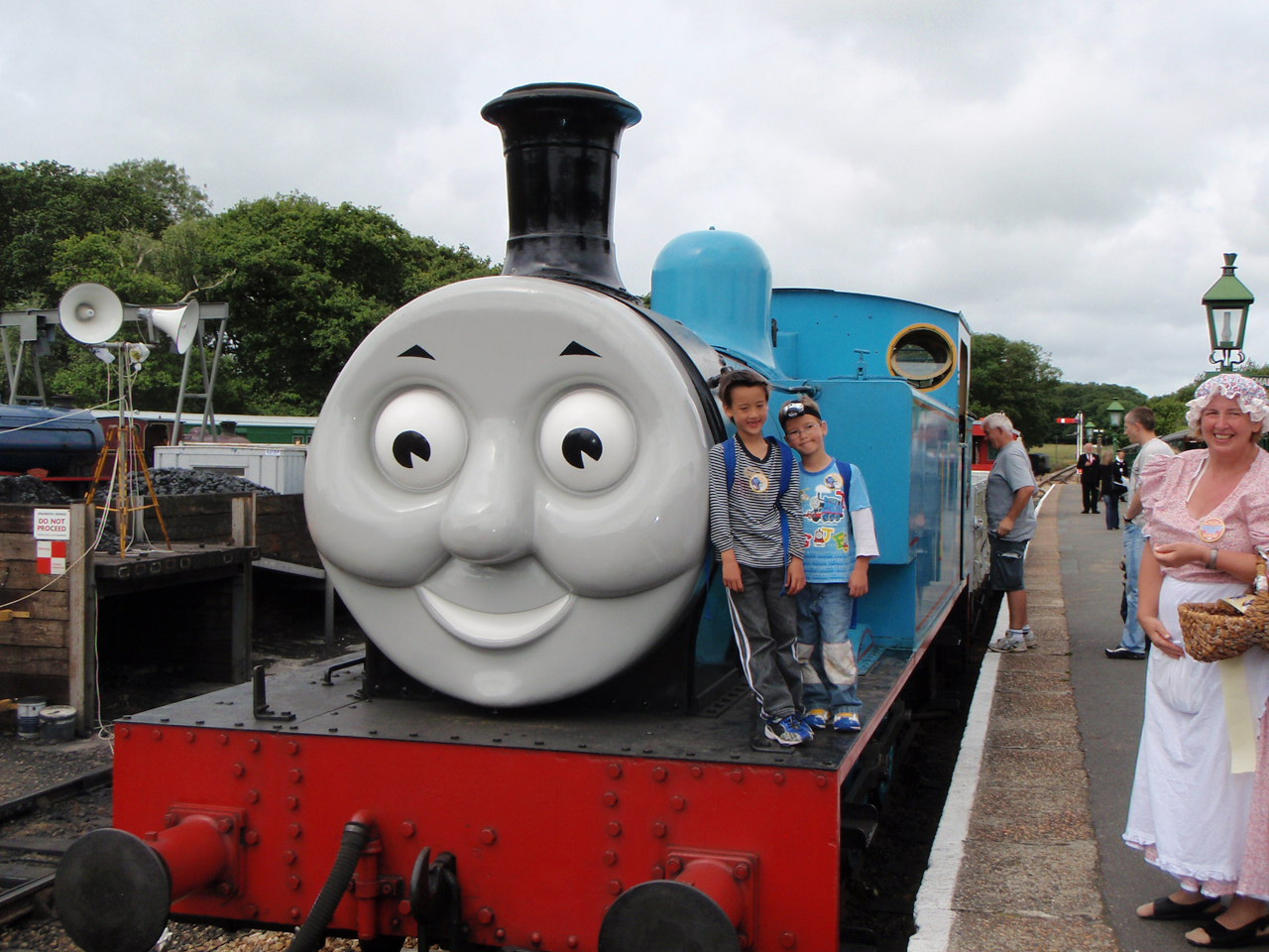 南イギリス 2週間の家族旅行 その9 機関車トーマスを訪ねて ワイト島 イギリス の旅行記 ブログ By せーらさん フォートラベル
