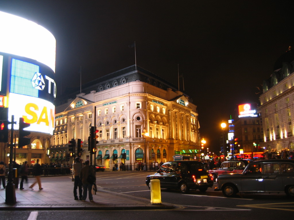 ロンドンおもひでの場所 2 ロンドンの夜景 ロンドンの初めての夜 ロンドン イギリス の旅行記 ブログ By Bebetomoさん フォートラベル