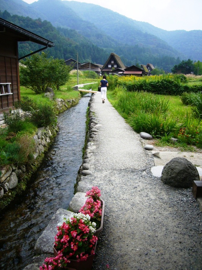 2009夏旅 合掌造りの里へ 白川郷夕涼みさんぽ 白川郷 岐阜県 の旅行記 ブログ By Kevizooさん フォートラベル