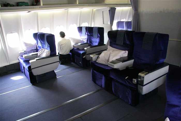 値下げ// タイ国際航空カラトリー/ファーストクラス