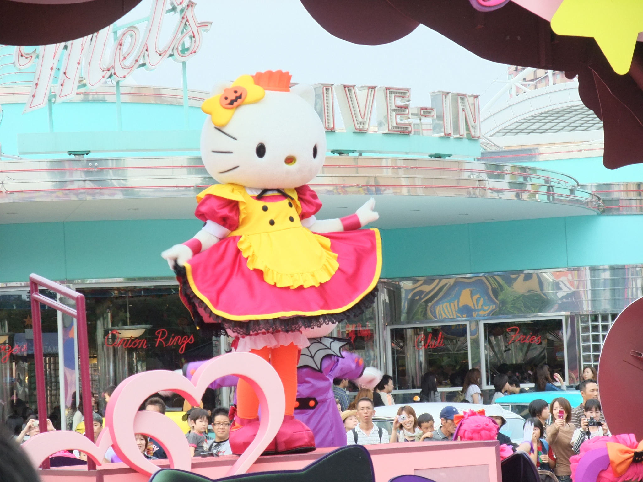 大混雑のusj ハロウィーン キャラクター パレード その2 大阪ベイエリア 大阪 の旅行記 ブログ By まひなさん フォートラベル 大混雑のusj ハロウィーン キャラクター パレード その2 大阪ベイエリア 大阪 の旅行記 ブログ By まひなさん フォートラベル