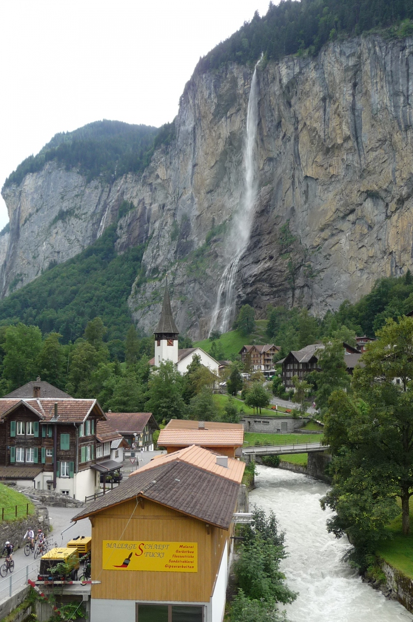 26年ぶりのスイス 滝の裏まで行けません編 グリンデルワルト スイス の旅行記 ブログ By Jtbさん フォートラベル