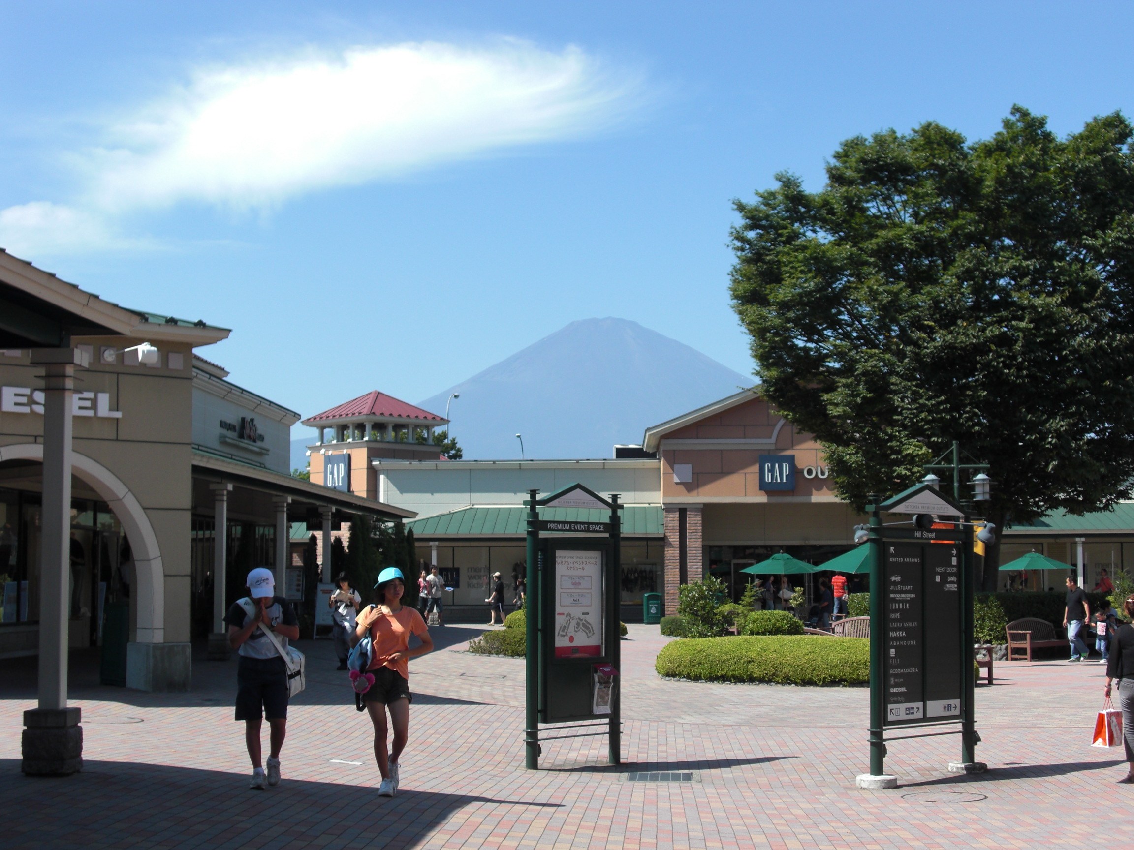 御殿場プレミアムアウトレット 09 9 御殿場 静岡県 の旅行記 ブログ By ジャスミンさん フォートラベル