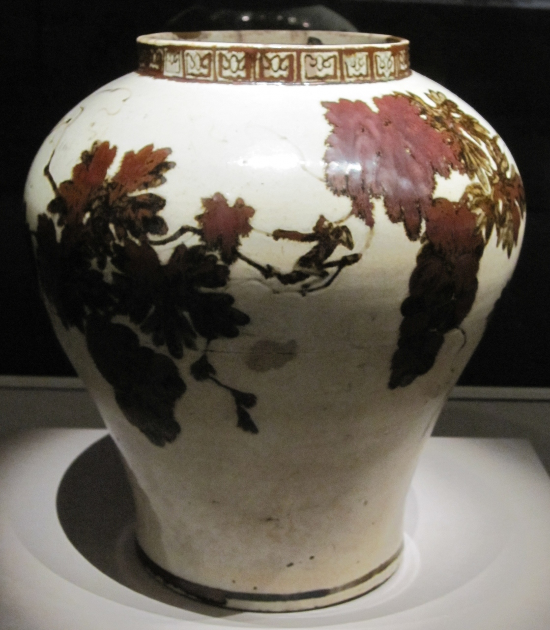 09秋 韓国紀行 27 補遺 韓国国立中央博物館 国宝 宝物の陶器 鉄画葡萄猿紋壺 ソウル 韓国 の旅行記 ブログ By 旅人のくまさんさん フォートラベル