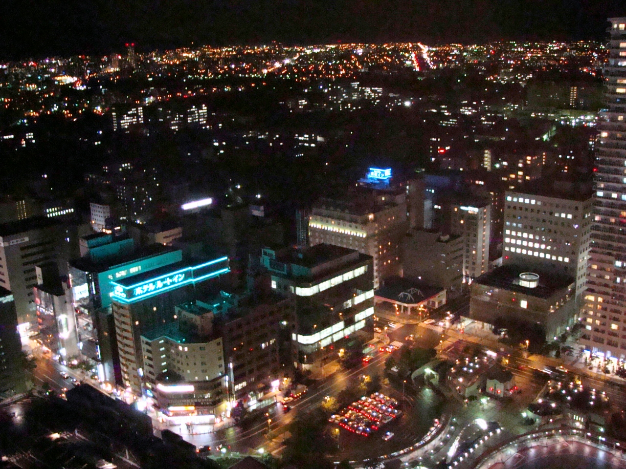 Jrタワーホテル日航札幌30階からの夜と朝の景色は 札幌 北海道 の旅行記 ブログ By 仕事旅さん フォートラベル