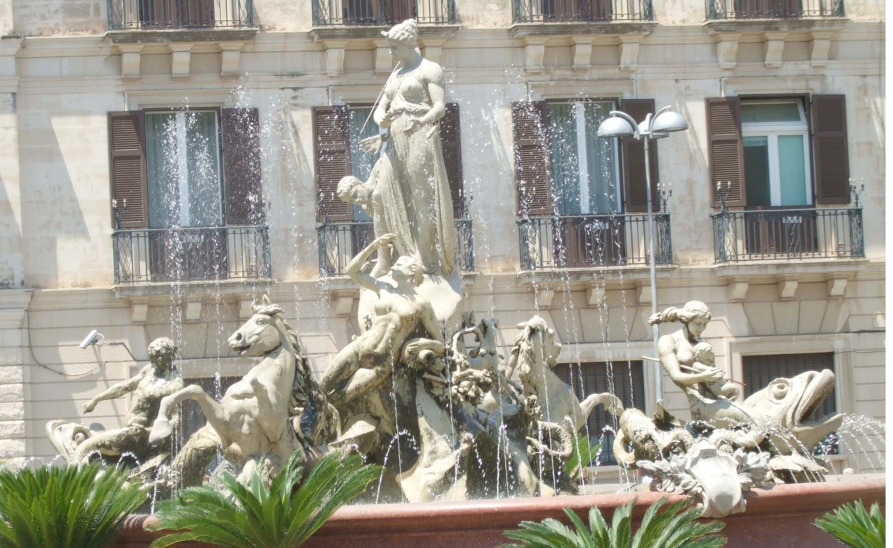 イタリア8 シラクーサ1 シラクーサ イタリア の旅行記 ブログ By キヌちちさん フォートラベル イタリア8 シラクーサ1 シラクーサ イタリア の旅行記 ブログ By キヌちちさん フォートラベル