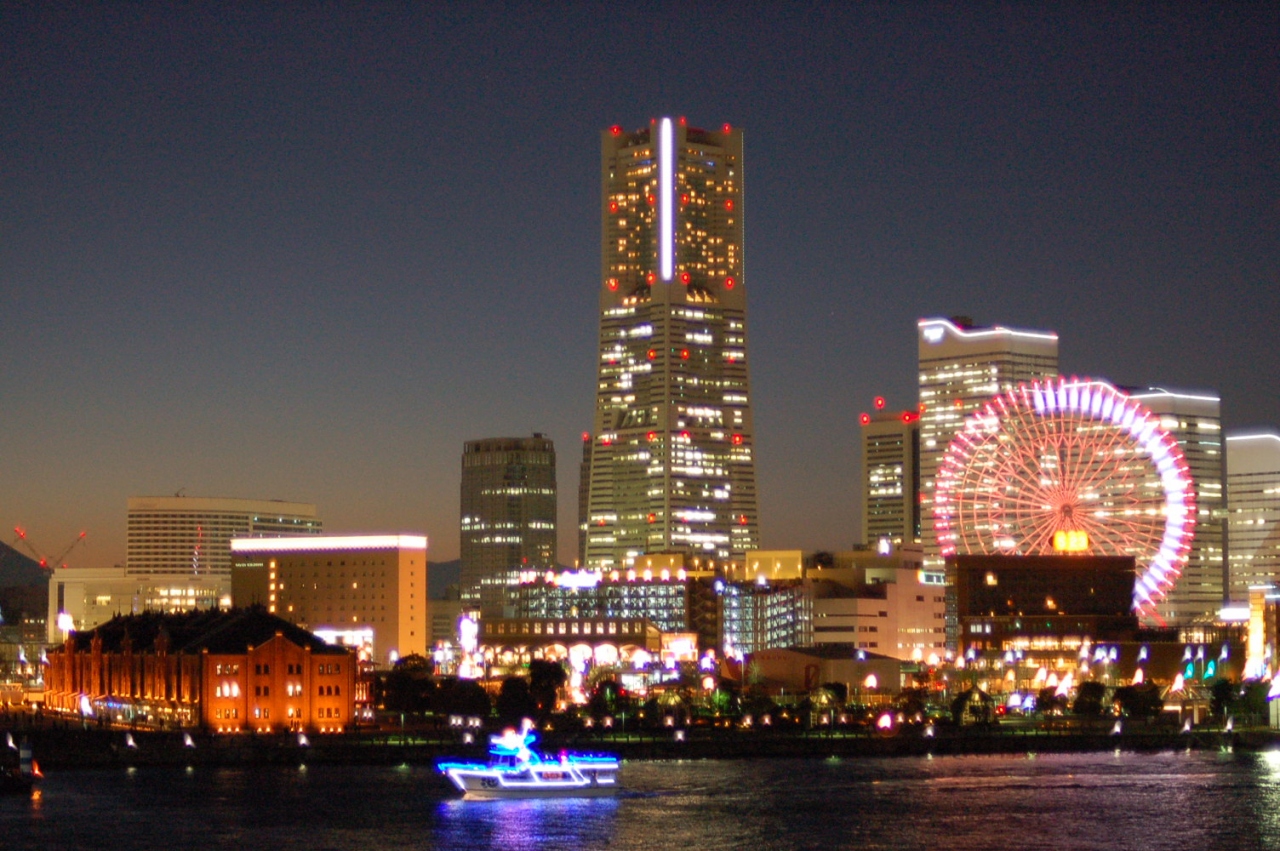 大さん橋からの夜景と豪華客船飛鳥 横浜 神奈川県 の旅行記 ブログ By こぼちゃさん フォートラベル 大さん橋からの夜景と豪華客船飛鳥 横浜 神奈川県 の旅行記 ブログ By こぼちゃさん フォートラベル