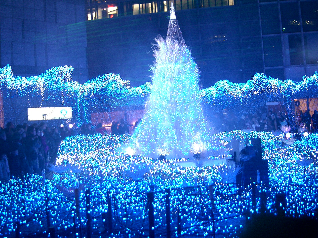 青いクリスマスーカレッタ汐留 汐留 東京 の旅行記 ブログ By Mimicatさん フォートラベル