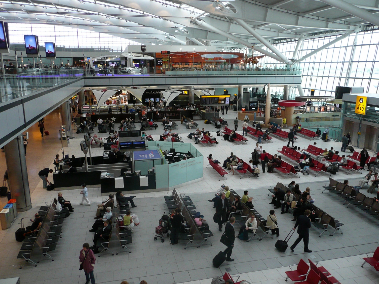 Uk01ヒースロー空港経由エジンバラ空港からホテルまでの景観 ロンドン イギリス の旅行記 ブログ By Wt信さん フォートラベル