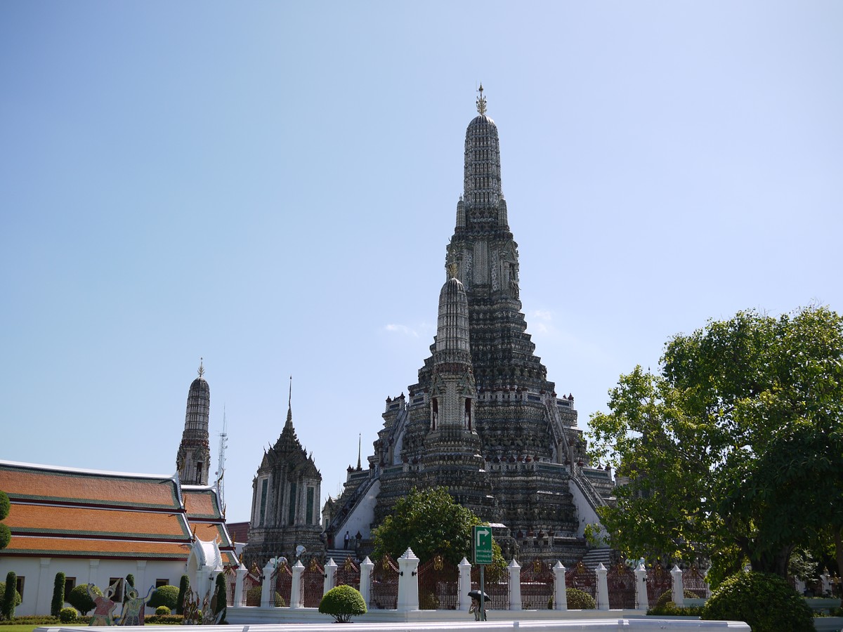 バンコク 暁の寺 ワットアルン Wat Arun に行ってきました 昼編 バンコク タイ の旅行記 ブログ By ちんちくりんさん フォートラベル