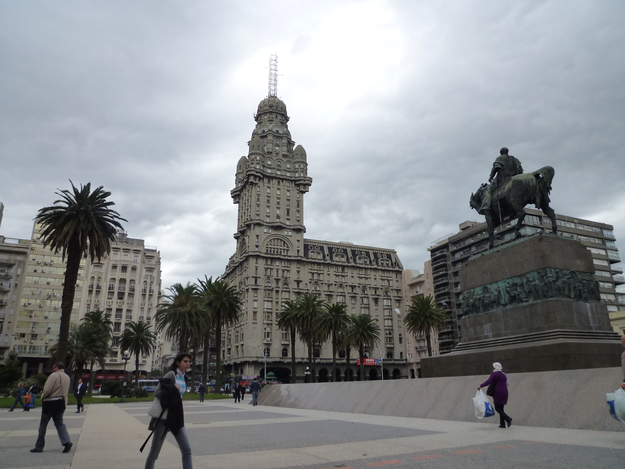 18日間世界一周 南米2カ国目ウルグアイ モンテビデオでの一日 モンテビデオ ウルグアイ の旅行記 ブログ By Kanaさん フォートラベル 18日間世界一周 南米2カ国目ウルグアイ モンテビデオでの一日 モンテビデオ ウルグアイ の旅行記 ブログ By Kanaさん フォートラベル