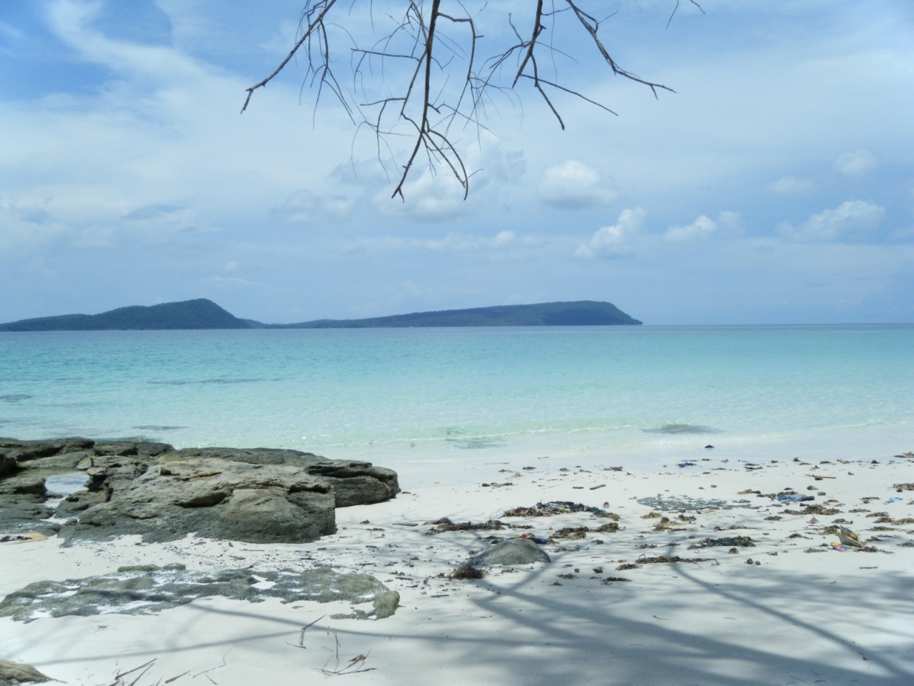 ロン島 カンボジアの コ ロング Koh Rong 10年 まだまだ秘境 シアヌークビル カンボジア の旅行記 ブログ By And Relaxさん フォートラベル