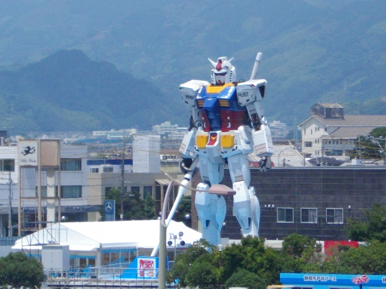 機動戦士 ガンダム 静岡に出現する 静岡市 葵区 駿河区 静岡県 の旅行記 ブログ By 風 魔さん フォートラベル