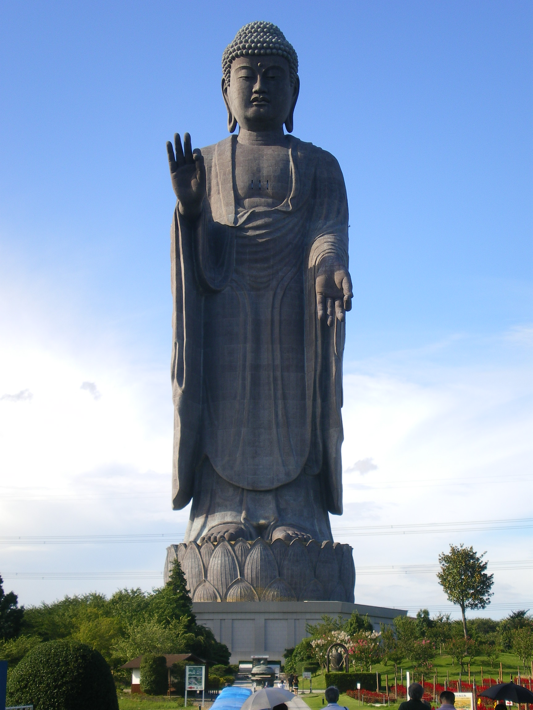 世界最大 牛久大仏 茨城県の旅行記 ブログ By ゆるるさん フォートラベル