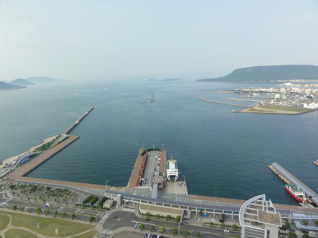 瀬戸内海を一望 ぶら り高松駅周辺観光 高松 香川県 の旅行記 ブログ By Mirabellaさん フォートラベル