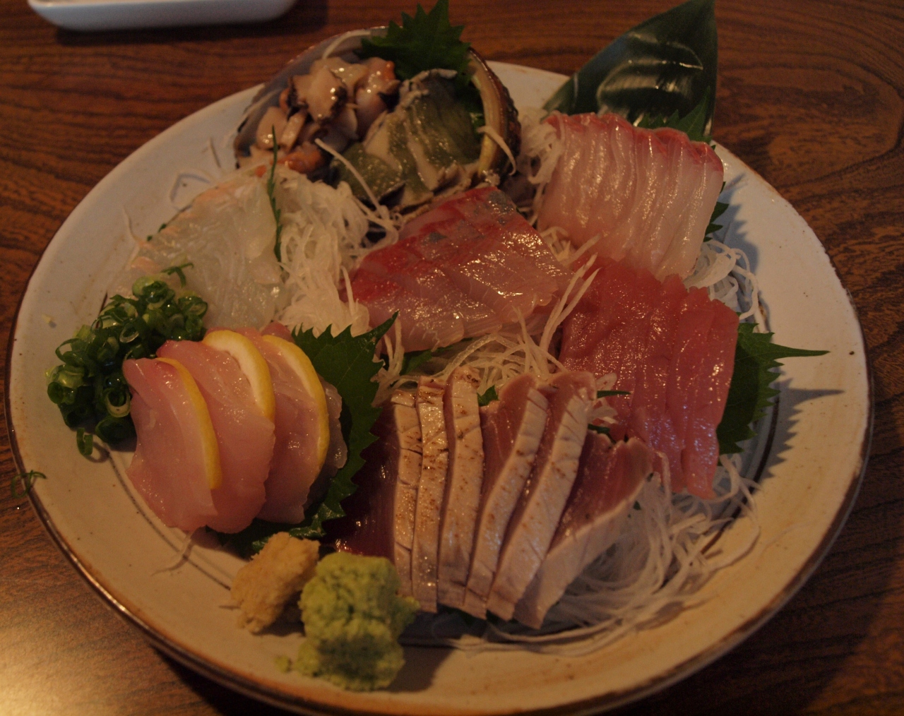 お盆の伊東温泉 伊東湯の花通りにある地魚料理の隠れた名店 地元の方々で賑わう うめはら さんで美味しいお食事をいただきました ２０１０年８月 伊東温泉 静岡県 の旅行記 ブログ By ふらっとちょっとさん フォートラベル