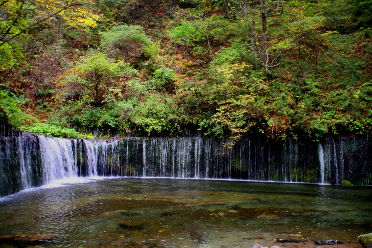軽井沢 白糸の滝 チョット紅葉 10月 10 軽井沢 長野県 の旅行記 ブログ By Rockyさん フォートラベル