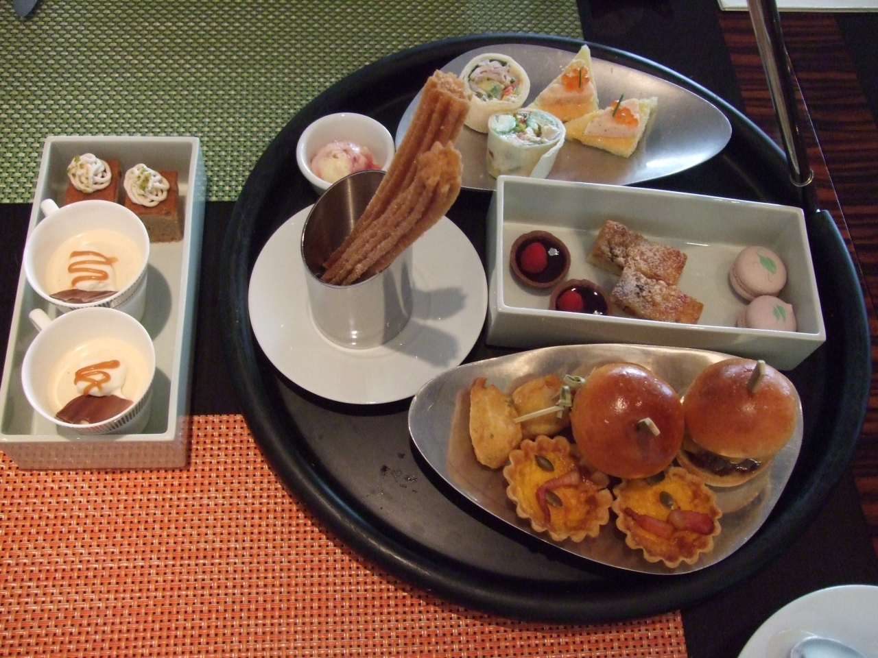 With Baby] Afternoon Tea @ Four Seasons Hotel Tokyo at Marunouchi