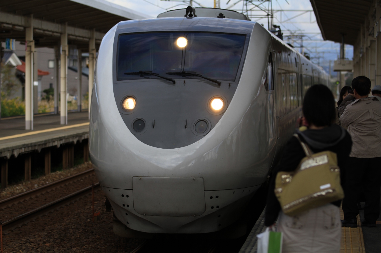 加賀温泉 大阪 特急サンダーバード２８号 加賀 石川県 の旅行記 ブログ By みにくまさん フォートラベル