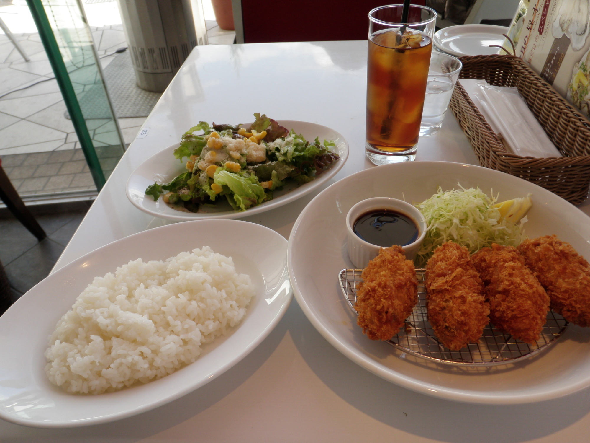 横浜ベイクォーターでのランチ シリーズ その６ グリル オイスターバー キンカウーカ 横浜 神奈川県 の旅行記 ブログ By ふらっとちょっとさん フォートラベル